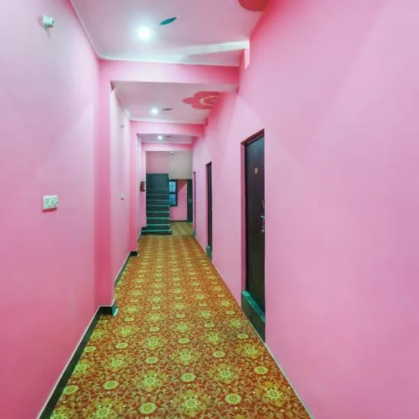 Hotel O Rajdhani Hotel, hotel a Kākori