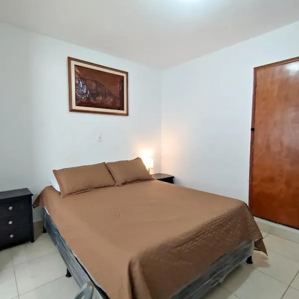 Hostal Casa Coliving Medellin, hotel in Medellín