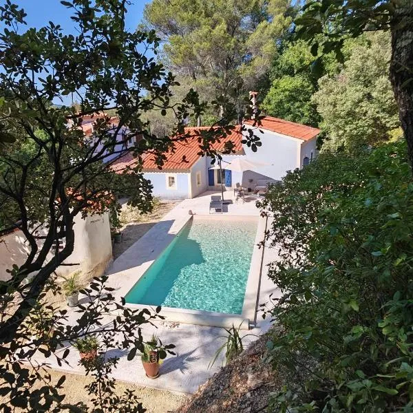 Lamaisonbleue, ξενοδοχείο σε Auriol