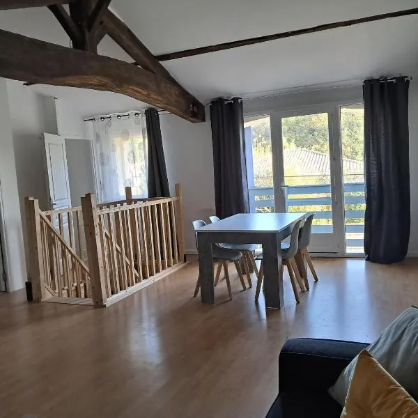 Appartement à 15 min des plages Montalivet, hotel in Queyrac