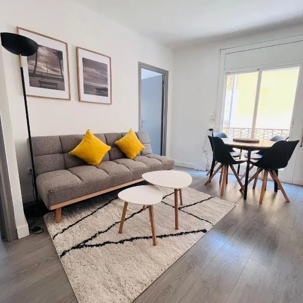 Have Fun Apartment in Cubelles, hotel en Cubelles