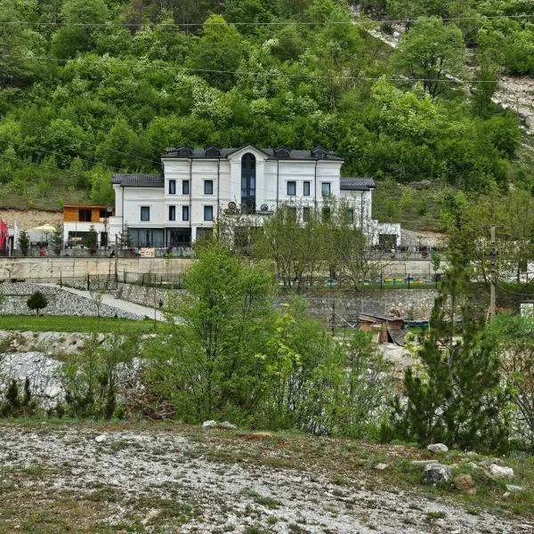 4 Stinët, hotel in Valbonë
