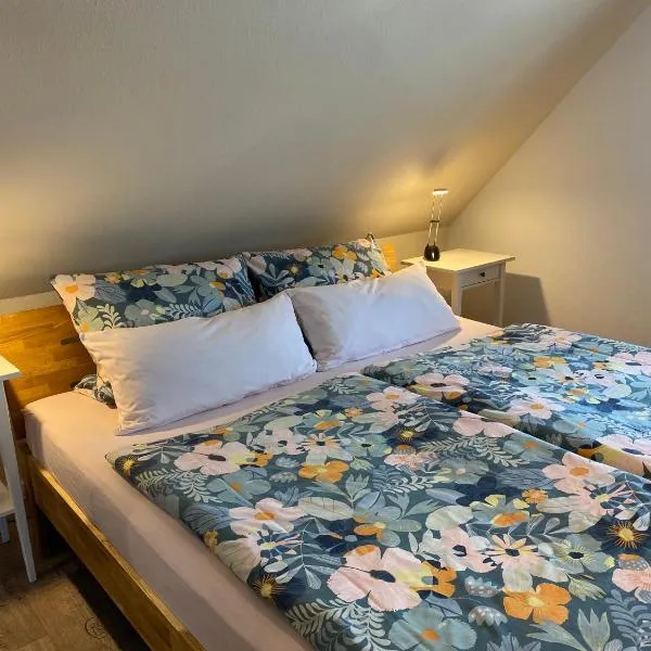 Ferienwohnung Ausguck, hotel v destinaci Jever