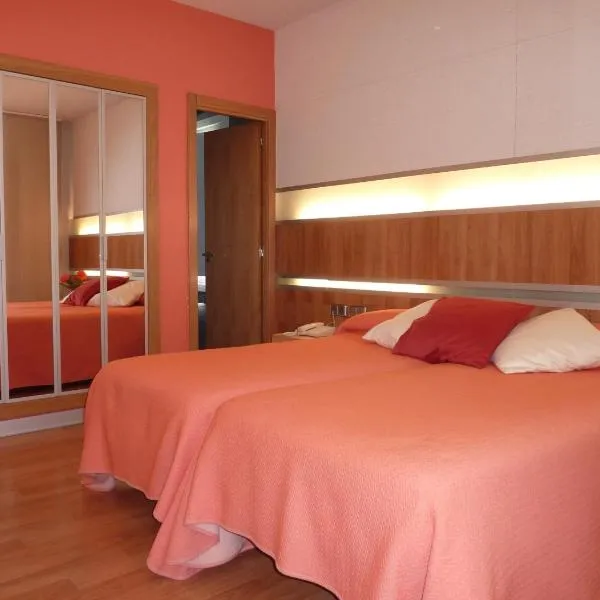 Hotel El Mesón, hotel v destinácii Javier