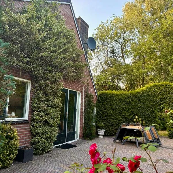 Vakantiehuisje in Oud Avereest, hotel in Balkbrug