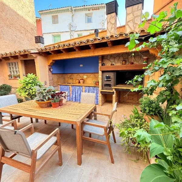 Casa Rural MIÑONAS, hotel en Ibdes