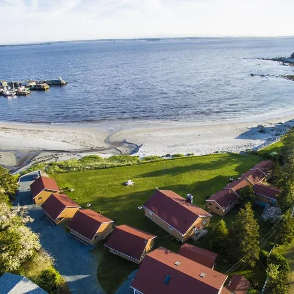 Hunts Point 1-BR Coastal Retreat - Cottage # 5, hotel in Summerville Centre