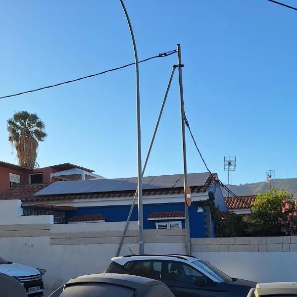 Cozy Spacious 2 room suite 4 Pax - Bright - Sea view - Near Teresitas beach, hôtel à Santa Cruz de Tenerife