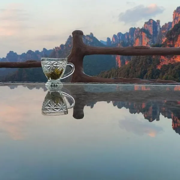 PeakMist Retreat Inside ZhangJiaJie Forest Park, hotel v destinaci Čang-ťia-ťie