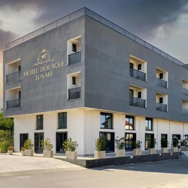Viesnīca Hotel Boutique Tunari pilsētā Tunari