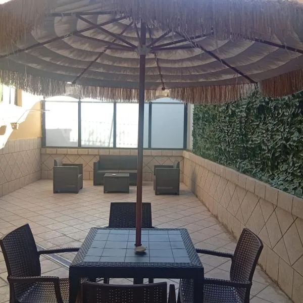 Terrazza Real Poggio, hotel in Naples