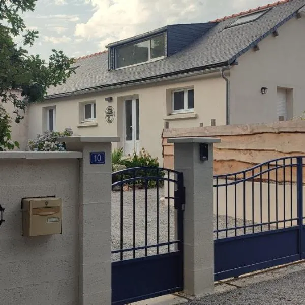 Le Petit Pennerest, hotel em Noyal-Pontivy