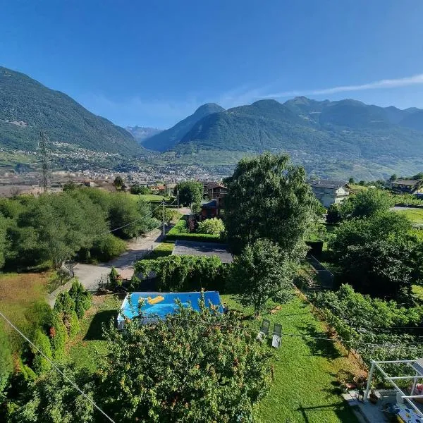MARY HOUSE @, hotel in Sondrio
