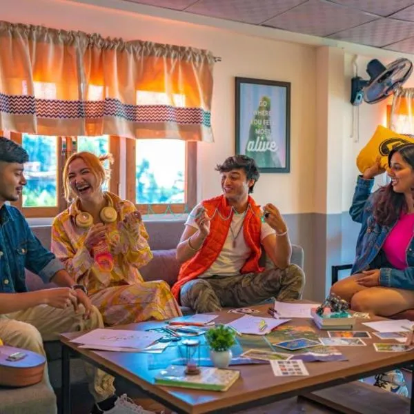 The Hosteller Mussoorie, Mall Road, hotel em Mussoorie