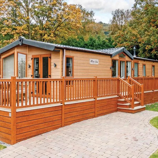 Cheddar Woods Resort And Spa, hotel in Cheddar