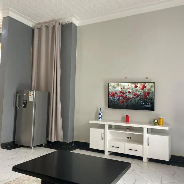 Precious Bahai nest 1BR, hotel in Kampala