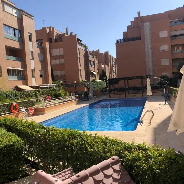 Vivienda de 1 habitación independiente, metro La Moraleja, hotell i Alcobendas