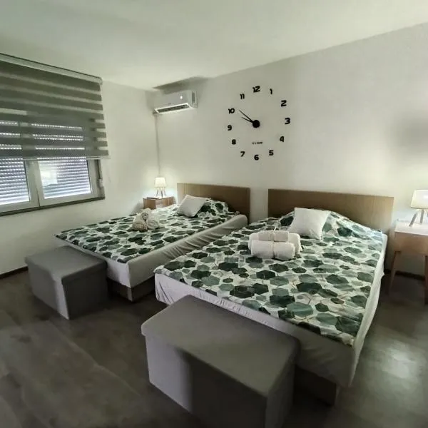 Apartman Dragićević - Stan na dan, hotel a Bogatić
