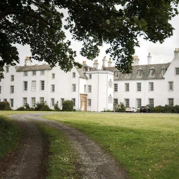 Islay House, hótel í Bridgend