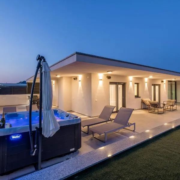 Penthouse Alure, hotel in Split