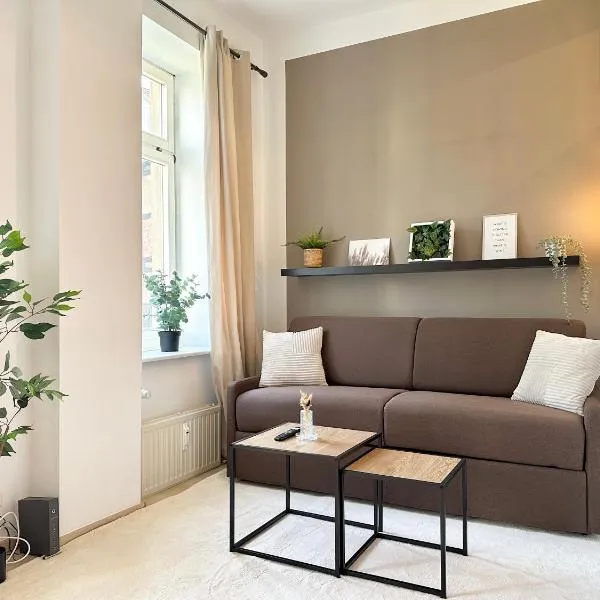 LIVA Stays Schwerin Zentrum - 4 Ferienwohnungen mit Küche und WLAN - Nähe Hauptbahnhof - Ideal für Familien & Monteure: Schwerin şehrinde bir otel