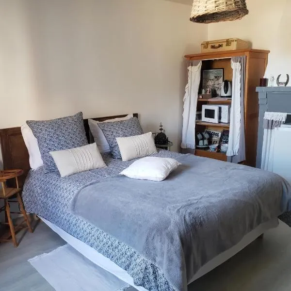 Chez Didier et vero, hotel em Houville-la-Branche