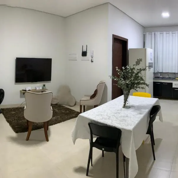 Apartamento Térreo Talismã 04, hotel in Sinop