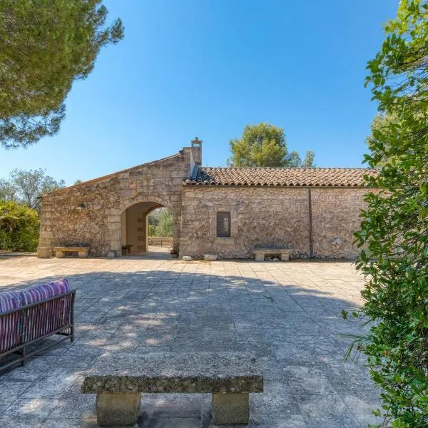 Tenuta Pizzola, hotel v destinaci Nociglia