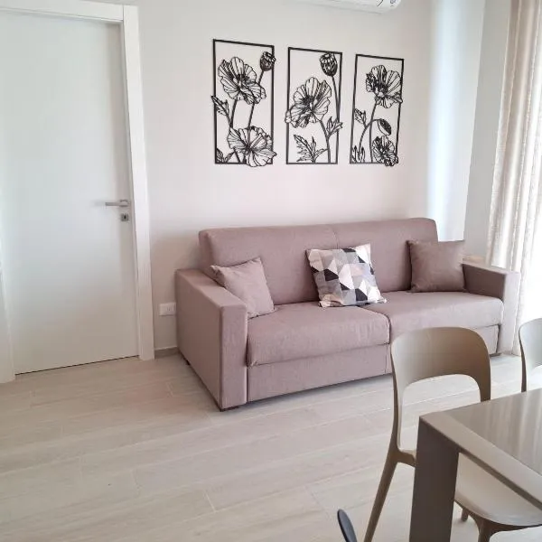 Nuovissimo Appartamento - grande terrazza - ground floor 2, hotel in Pietra Ligure