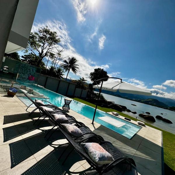 mansão pé na areia Angra