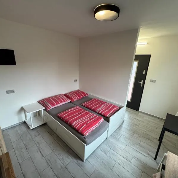 U tří koček, hotel v mestu Herink