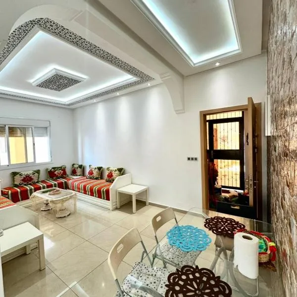 Appartement dans résidence à 2 pas de la mer et parking, hótel í Tangier