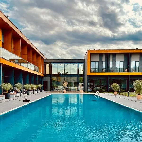 Hotel Bonifacio SPA&SPORT Resort, hotel v destinaci Sochocin