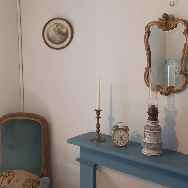 Maison Belle Croix, hotel v mestu Châtillon-Coligny