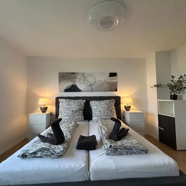 Stielvolle Etagenwohnung in bester Lage，羅登巴赫的飯店