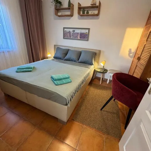 Apartmán Pipi Holiday Village 8A, hotel in Matka Božia