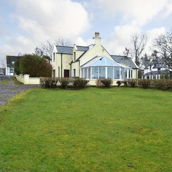 Isle View - 28284, hotel in Broadford