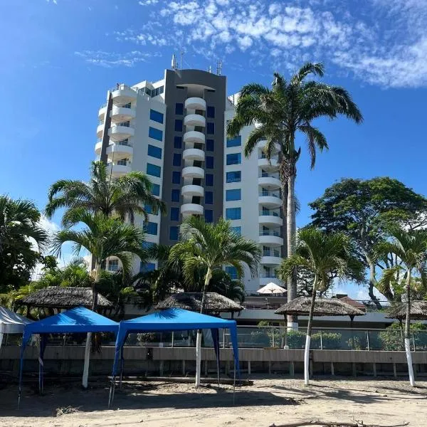 Penthouse frente al mar, hotel di Tonsupa