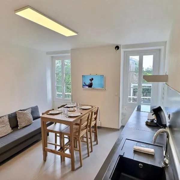 Wonderhost, aux abords de Beaumont, hotel en Pau