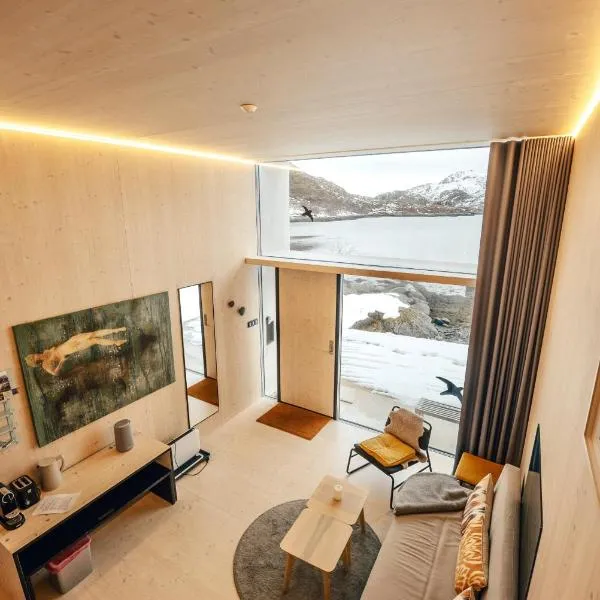 Oceanview Mini-House - Stunning Views, hotel in Ramberg