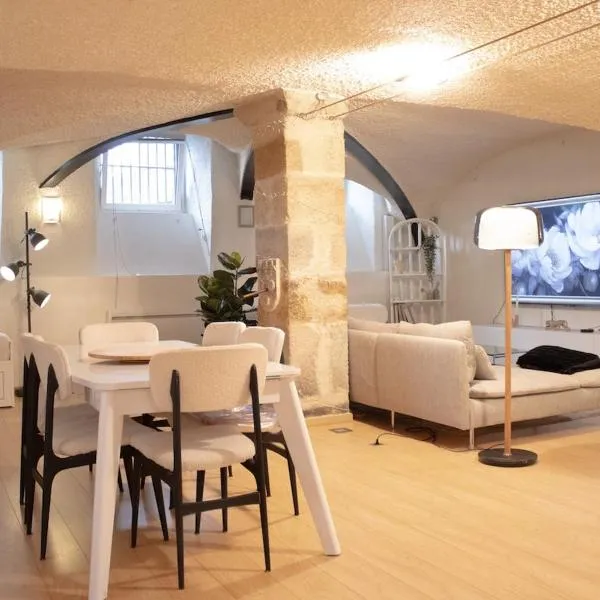 Charme rare sous les voûtes, hotel in Royat