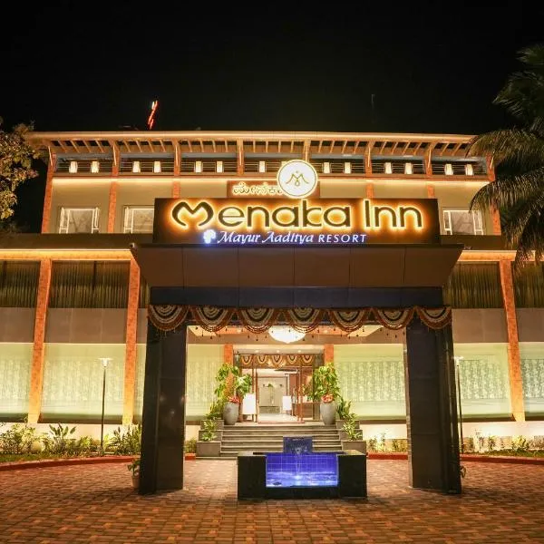 Menaka inn, hotel in Dhārwād