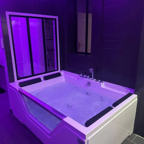 Évasion romantique love & spa secteur Thionville Luxembourg, hotel a Basse-Yutz