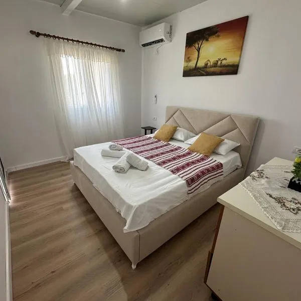 Apartment Himare Livadhe, hotel in Himare