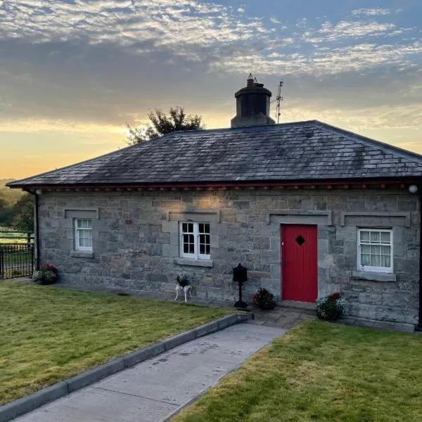 Lock-house, Blackwatertown, UK, hotel in Blackwatertown