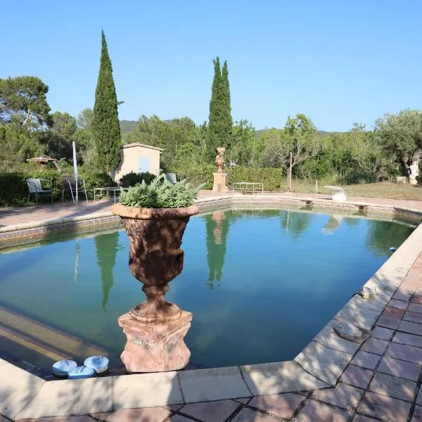 Ecolodge Carpe Diem El Perelló, hotel in Perelló