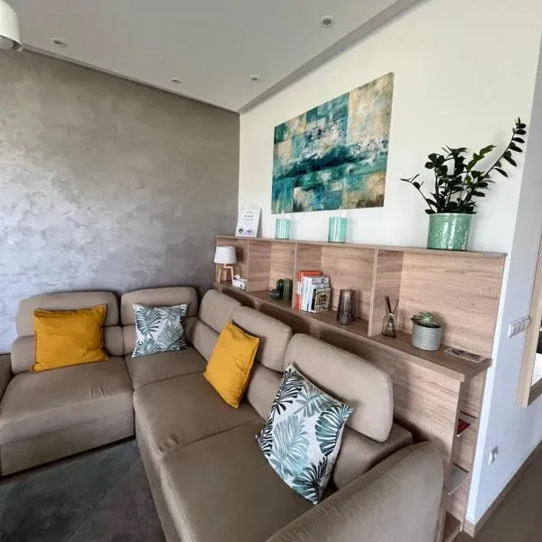 ADELINA Apartman, hotel v destinaci Nyirád