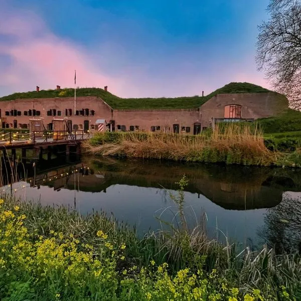 Bed & Breakfast Fort Bakkerskil, hotel v destinaci Nieuwendijk