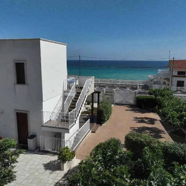 Dimora Librari Fronte Mare, hotel in Torre Ovo