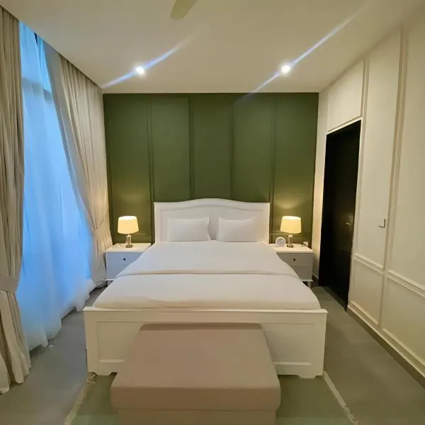 Opus Luxury Family Serviced Apartments Gulberg Lahore, ξενοδοχείο στη Λαχόρη